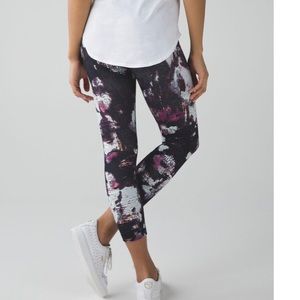 Lululemon Wunder Under Crop lll Size4